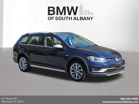 Used 2018 Volkswagen Golf Alltrack S image 1