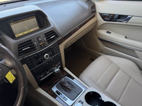 Used 2010 Mercedes-Benz E 550 Coupe image 16