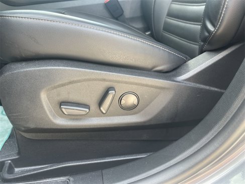 Used 2024 Ford Edge SEL image 12