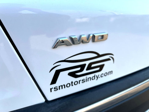 Used 2017 Cadillac XT5 Platinum w/ Driver Assist Package image 22