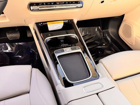 New 2025 Mercedes-Benz GLB 250 4MATIC image 19