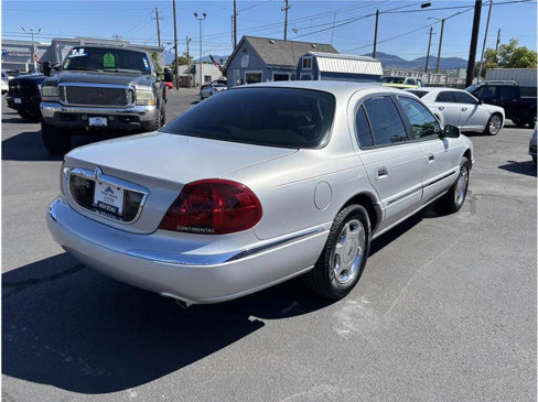 Used 2000 Lincoln Continental image 5