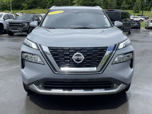 Used 2021 Nissan Rogue Platinum image 2