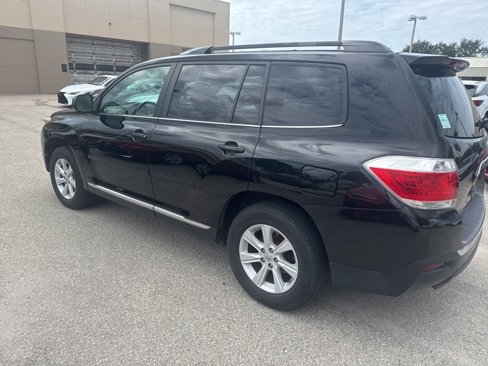 Used 2013 Toyota Highlander Plus image 6