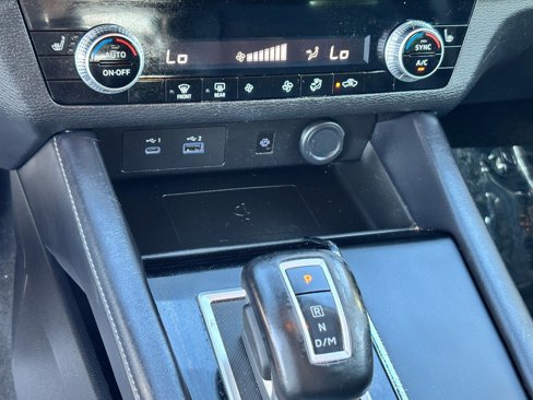 Used 2023 Mitsubishi Outlander SE image 26