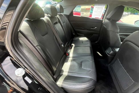 Used 2023 Hyundai Elantra Limited image 20