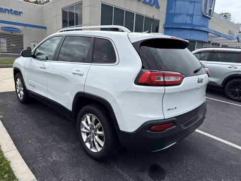 Used 2017 Jeep Cherokee Limited image 5