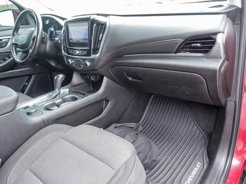 Used 2020 Chevrolet Traverse LT image 6