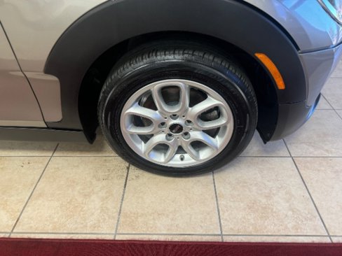 Used 2016 MINI Cooper Clubman image 9