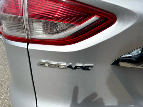 Used 2013 Ford Escape SEL image 28