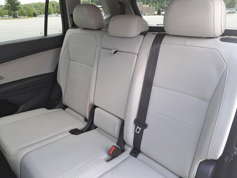 Used 2019 Volkswagen Tiguan SE image 14