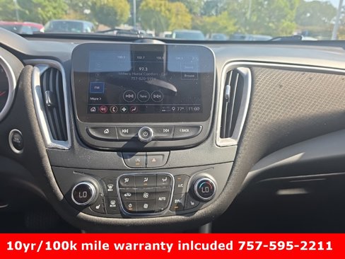 Used 2022 Chevrolet Malibu LT image 12