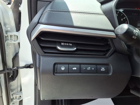 Used 2022 Nissan Altima 2.5 SV image 15