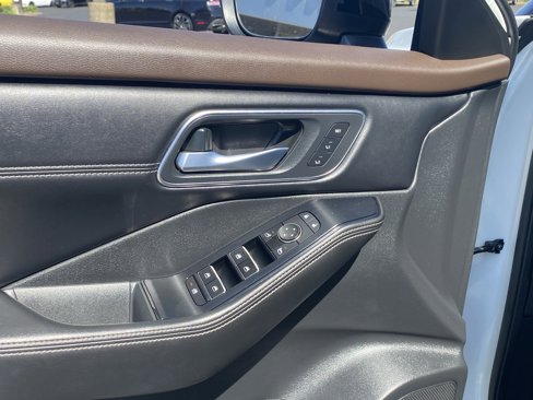 Used 2021 Nissan Rogue SL image 14
