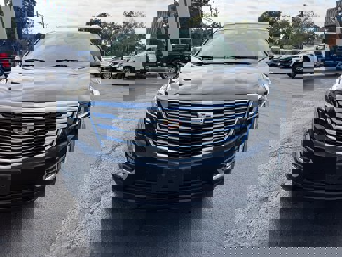 Used 2017 Cadillac XT5 Premium Luxury image 2