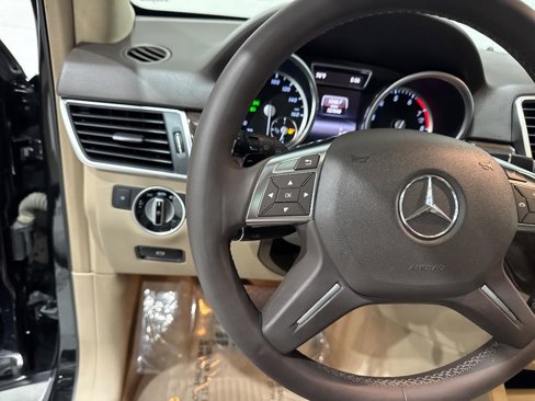 Used 2015 Mercedes-Benz ML 350 4MATIC image 35