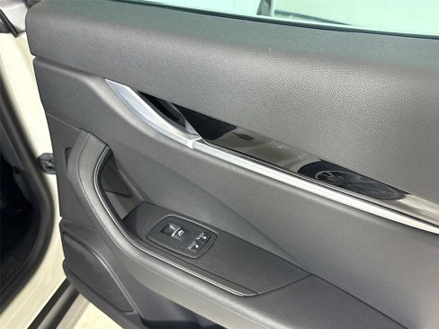 Used 2023 Maserati Levante Modena image 27