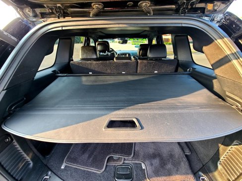 Used 2017 Jeep Grand Cherokee Overland w/ Jeep Active Safety Group image 10