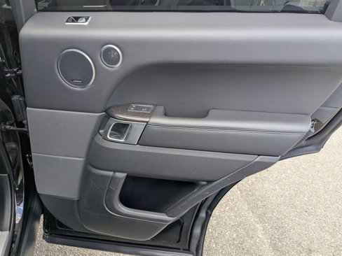 Used 2020 Land Rover Range Rover Sport HSE Dynamic image 36