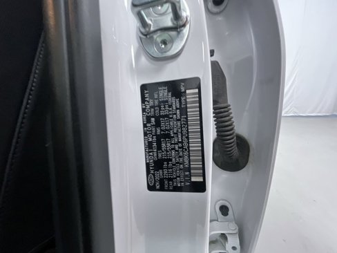 Used 2023 Hyundai Kona SEL image 23