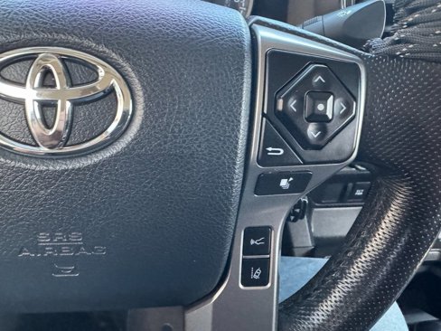 Used 2018 Toyota Tacoma SR5 image 17