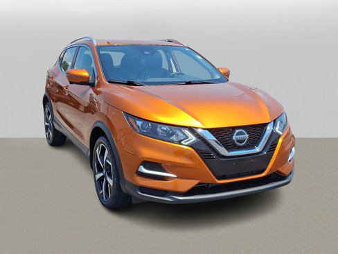 Used 2022 Nissan Rogue Sport SL image 2