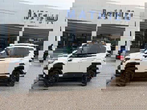 Used 2022 Subaru Forester Wilderness image 2