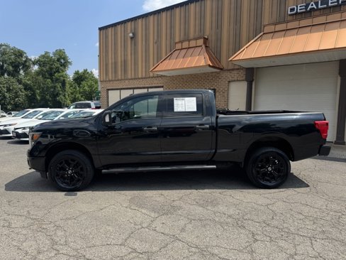 Used 2019 Nissan Titan SV w/ SV Convenience Package image 9