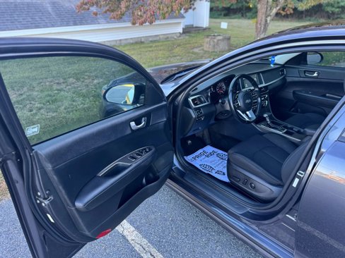 Used 2019 Kia Optima LX w/ LX Premium Package image 10
