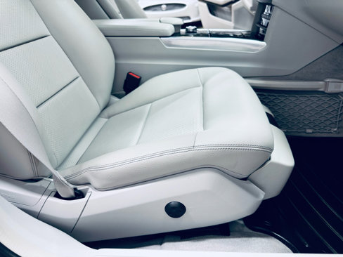 Used 2014 Mercedes-Benz E 350 Sedan image 38