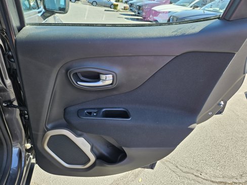 Used 2017 Jeep Renegade Sport w/ Power & Air Group image 13