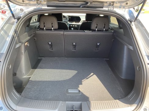 New 2025 Chevrolet Trax RS w/ Sunroof Package image 5