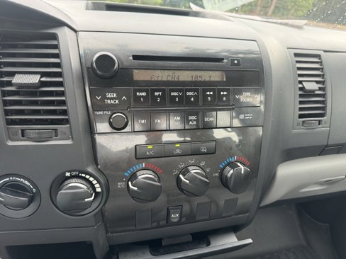 Used 2013 Toyota Tundra 4x4 Double Cab w/ Tow Pkg image 16
