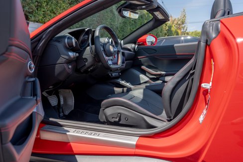 Used 2022 Ferrari Portofino M image 5