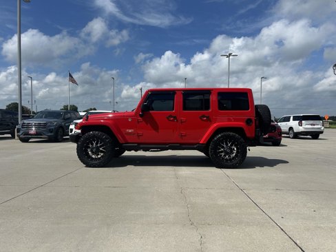 Used 2015 Jeep Wrangler Unlimited Sahara w/ Connectivity Group image 6
