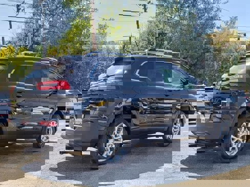 Used 2016 Jeep Cherokee Latitude w/ Cold Weather Group image 8