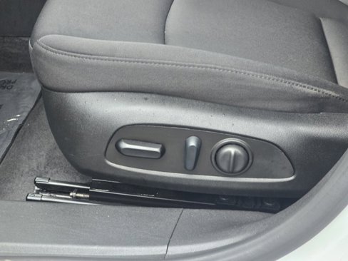 Used 2023 Chevrolet Malibu LT image 18