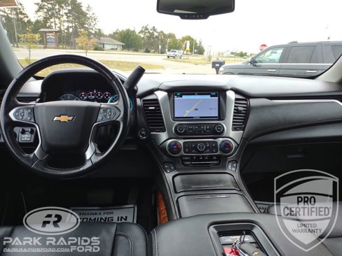 Used 2020 Chevrolet Suburban Premier image 12