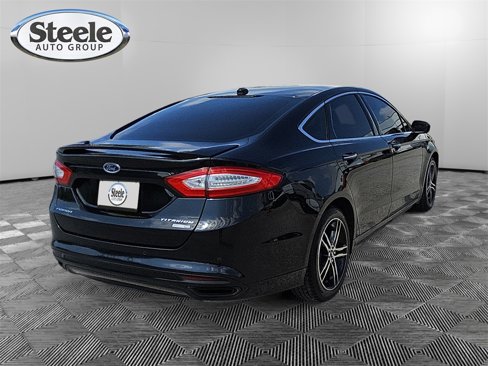 Used 2015 Ford Fusion Titanium image 5