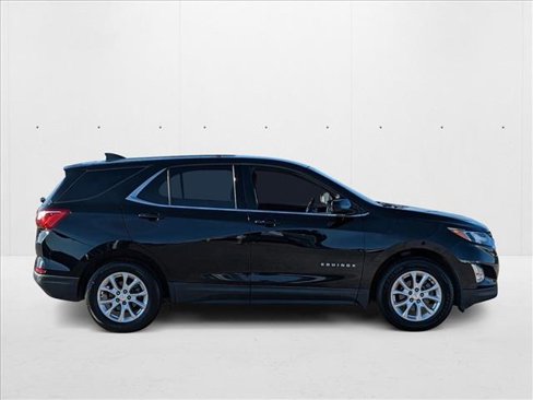 Used 2020 Chevrolet Equinox LT w/ Driver Convenience Package image 4