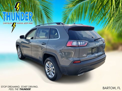 Used 2022 Jeep Cherokee Latitude Lux image 3