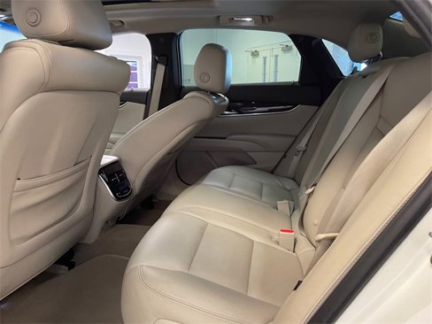 Used 2015 Cadillac XTS Premium image 6