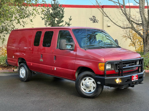 Used 2005 Ford E-350 and Econoline 350 Extended Super Duty image 2