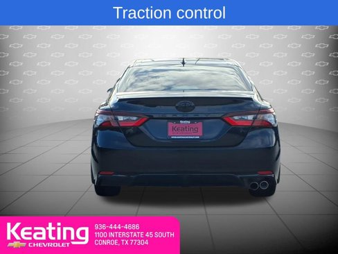 Used 2022 Toyota Camry SE image 7
