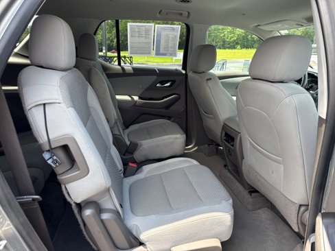 Used 2019 Chevrolet Traverse LT image 12