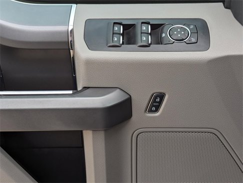 Used 2018 Ford F150 XLT w/ Equipment Group 302A Luxury image 19