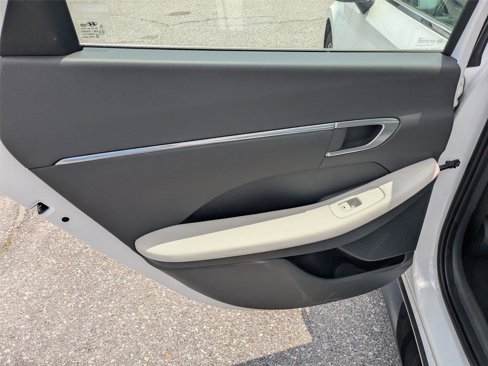 Used 2023 Hyundai Sonata SEL w/ Cargo Package image 27