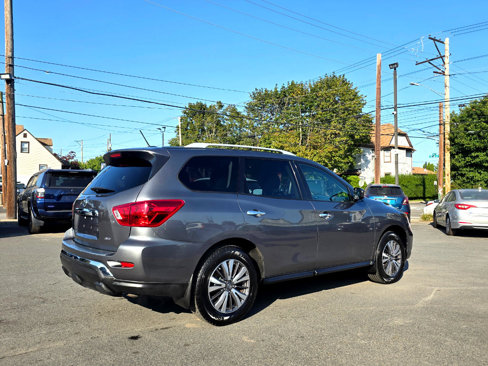 Used 2017 Nissan Pathfinder S image 5