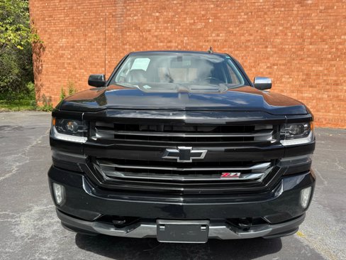 Used 2016 Chevrolet Silverado 1500 LTZ Z71 image 2