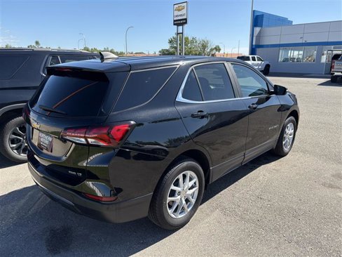 Used 2024 Chevrolet Equinox LT image 3